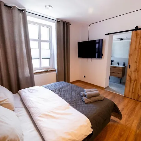 Krzywa Apartman *